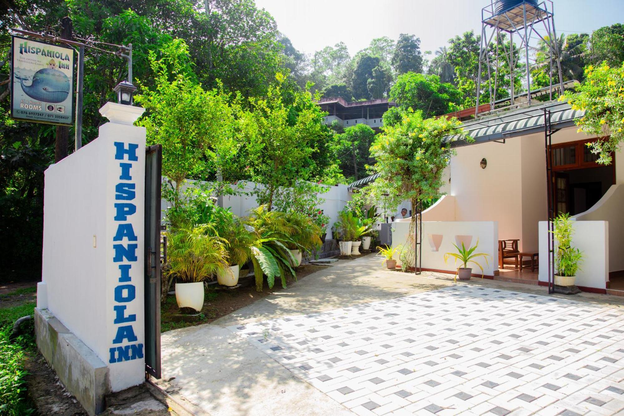 Hispaniola Inn Mirissa Exterior photo